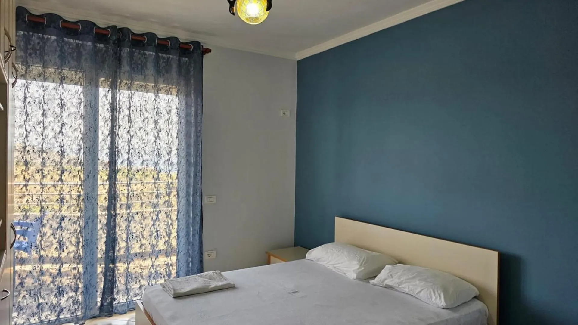 Bright, Modern Retreat Steps From The Beach Sarandë Albania